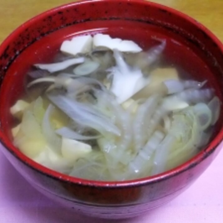 マイタケ・白菜・お豆腐の簡単中華スープ